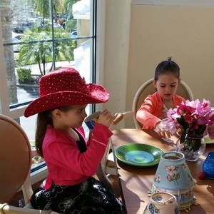 Meet your Posher, Amy